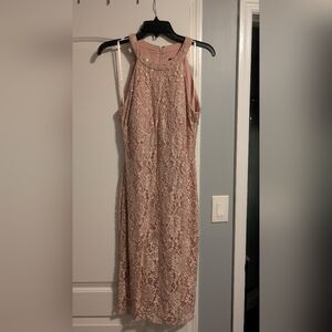 Elegant Lace Sleeveless Dress - Blush